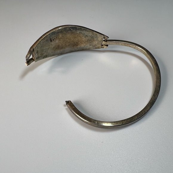 Alpaca Abalone Cuff - Picture 6 of 6